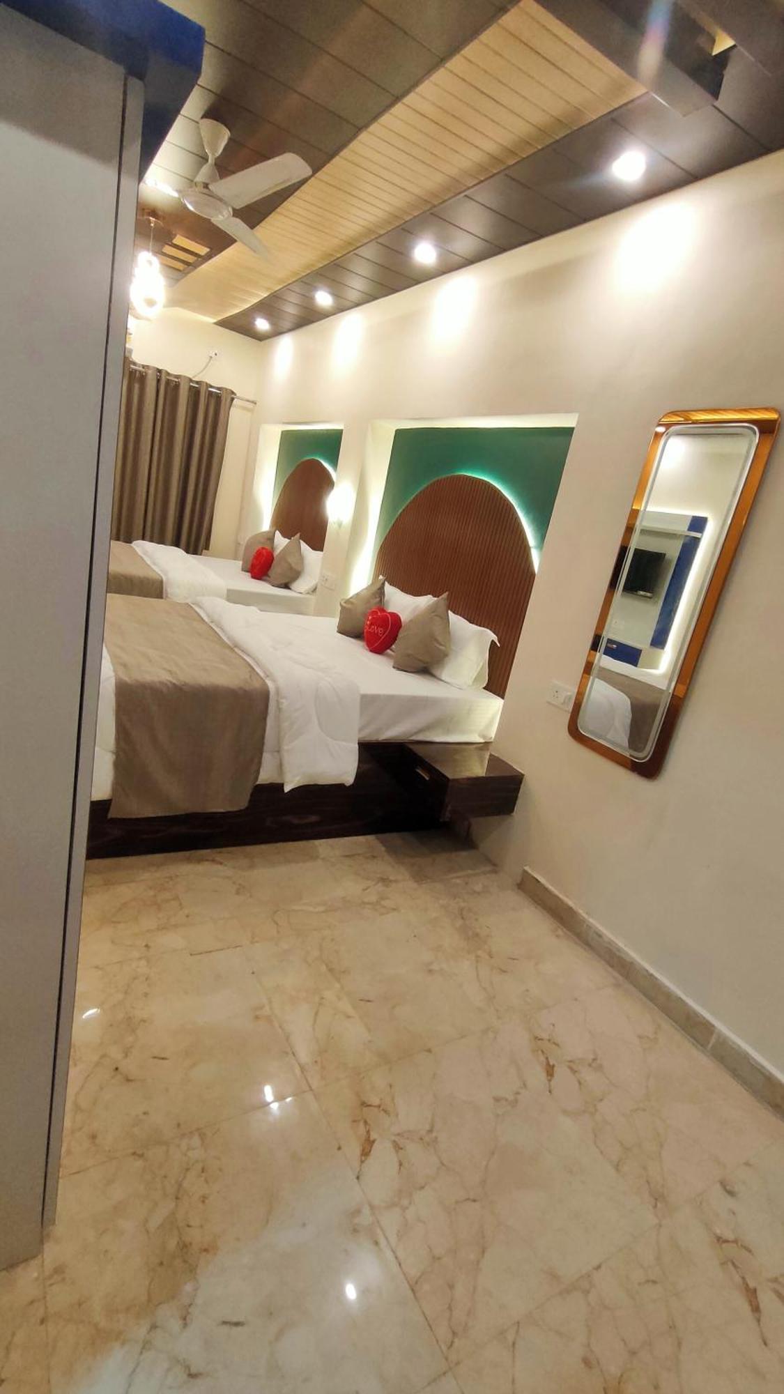 Hotel Sri Krishna Residency Varanasi Exterior foto