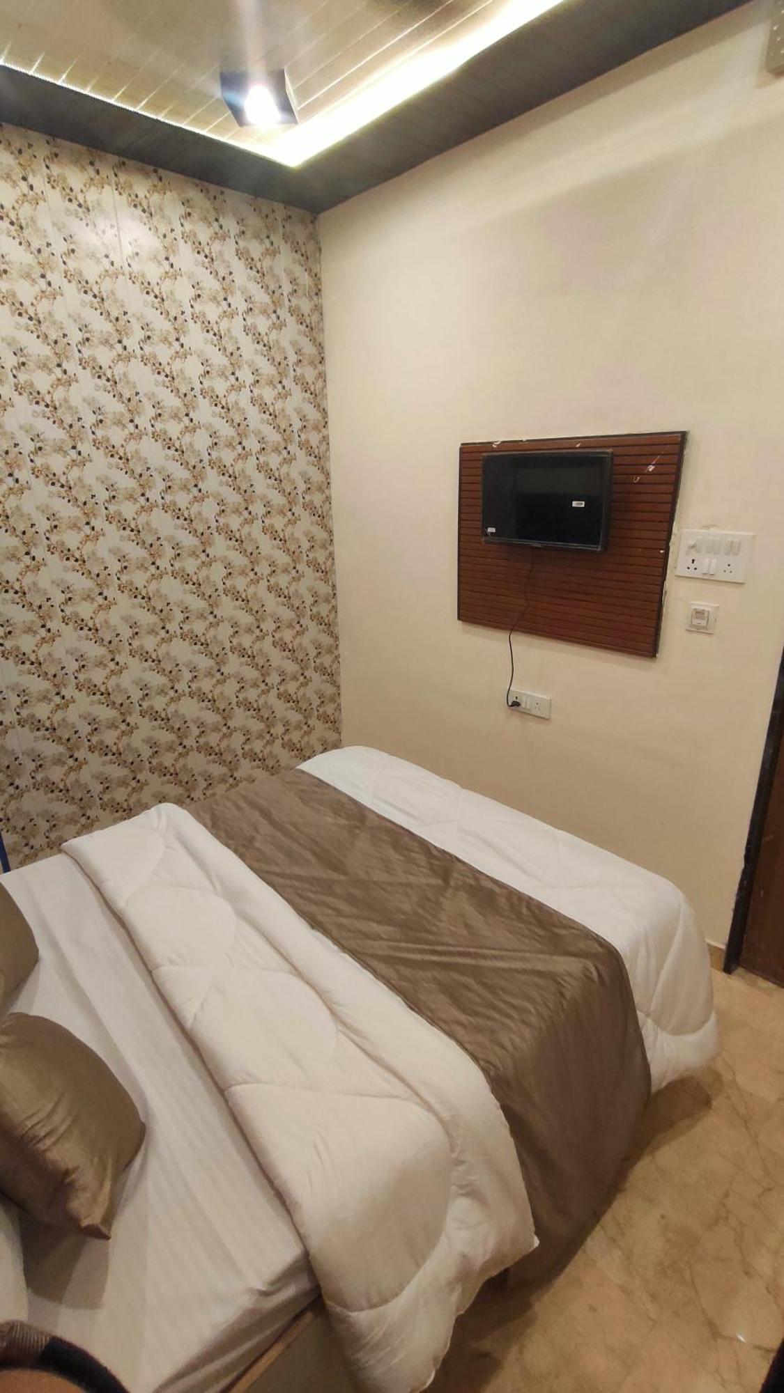 Hotel Sri Krishna Residency Varanasi Exterior foto