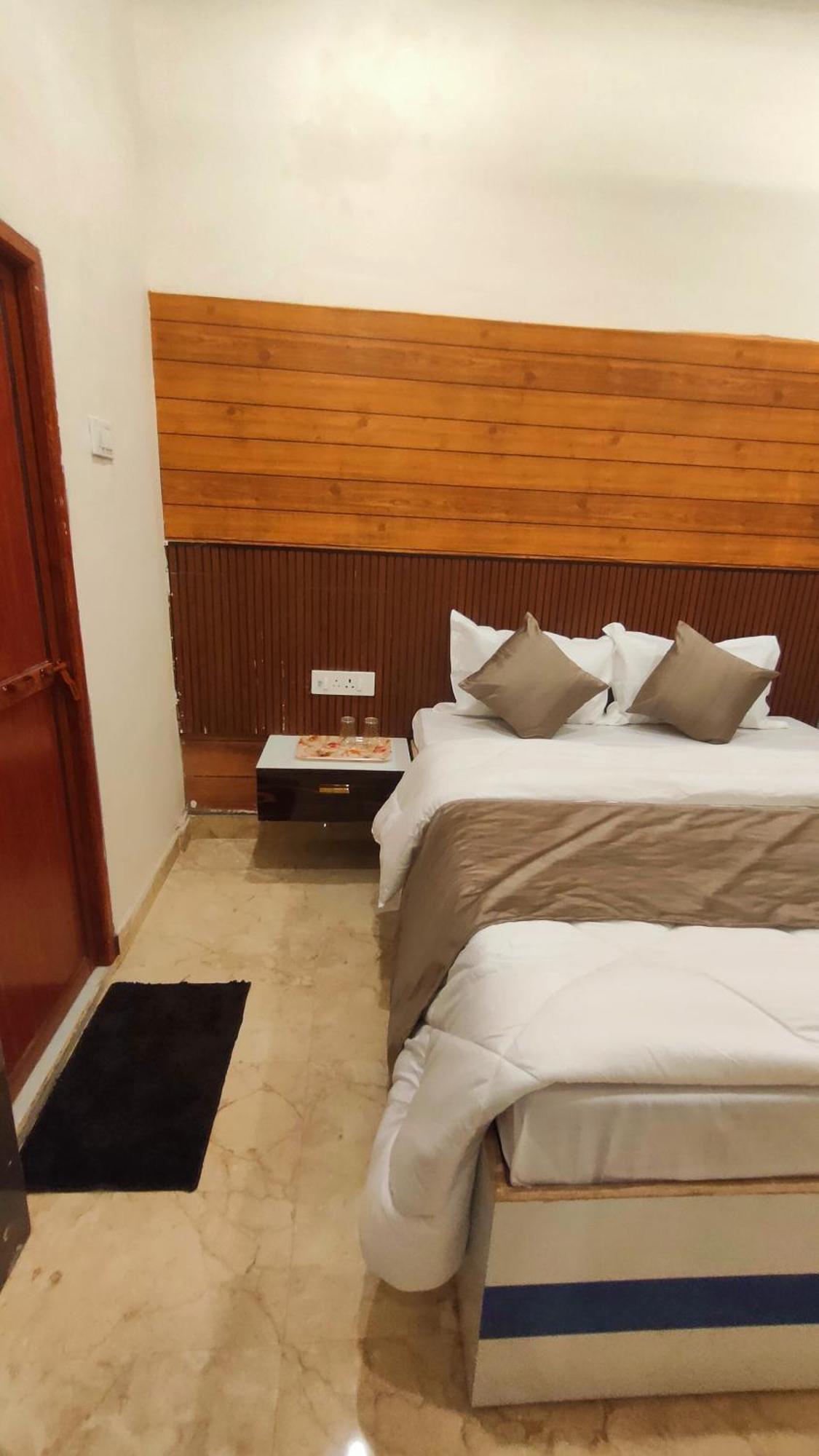 Hotel Sri Krishna Residency Varanasi Exterior foto
